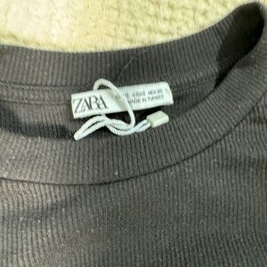 ZARA TOP CROPPED SIZE SMALL